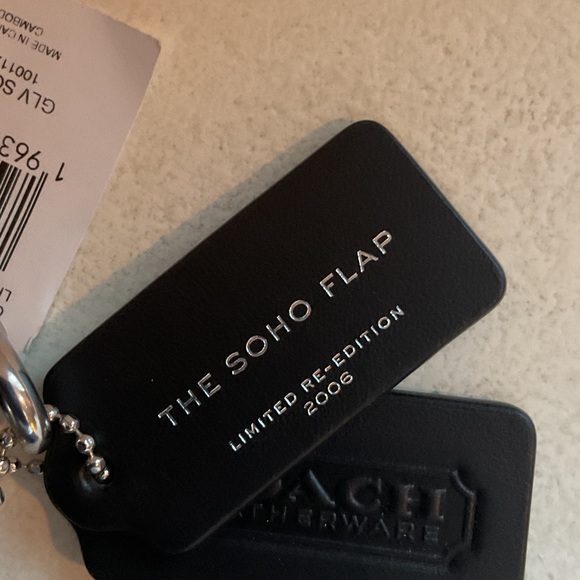 Coach Black Leather Shoulder Bag with Silver Accents - Picture 4 of 6